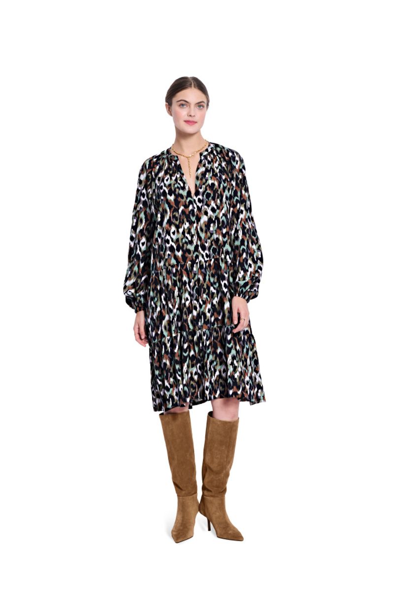 5605 - Burda - bluse & kjole